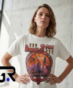Repeat 3-Peat 1998 NBA Champions Peat Shirt 5 Three Straight Titles Basketball Fan T Shirt