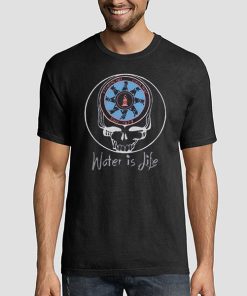 T shirt Black Water Is Life Standing Rock Sweatshirt